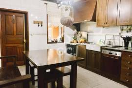 4 bedroom terraced house in Aver-o-mar