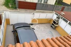 4 bedroom terraced house in Aver-o-mar