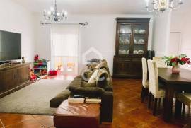4 bedroom terraced house in Aver-o-mar
