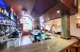 Bar with 2 bathrooms, 2 storage rooms, and a terrace - Bemposta, Portimão, Portugal
