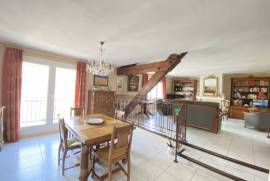 Town House With Large Garage
