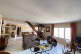 Town House With Large Garage