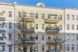 Ready to move: 3-room Penthouse with terrasse & lift next to Spree and Treptower Park
