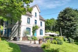 4 bed manor house & 3 bed cottage, Tulle, Correze