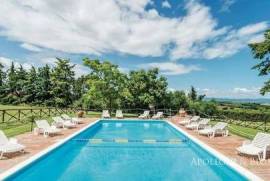 Country resorts with pool, Castiglione del Lago, Perugia – Umbria