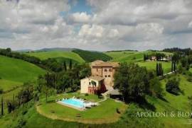 Castello Mill'Anni with country resort, Siena - Tuscany