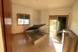3 Bedroom Apartment For Sale In San Isidro LP33559