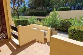 2+1 bedroom villa in private condominium in Vila Sol