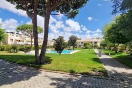 2+1 bedroom villa in private condominium in Vila Sol