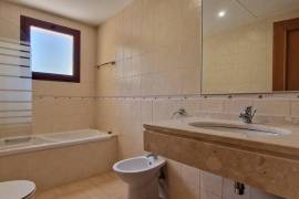 2+1 bedroom villa in private condominium in Vila Sol