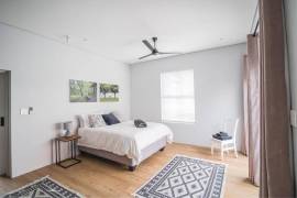 Luxury 5 Bed Villa For Sale In Port Owen South