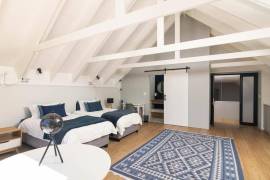 Luxury 5 Bed Villa For Sale In Port Owen South