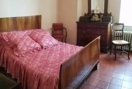 Large Winegrower Home With Garage, Courtyard And Terrace