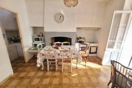 Large Winegrower Home With Garage, Courtyard And Terrace