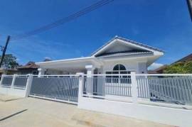 Spacious Residence for Sale in Thalang Area