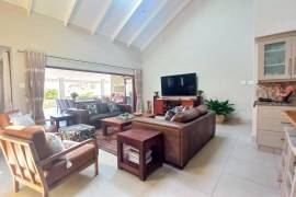 Luxury 5 Bed Villa For Sale In Montagu South
