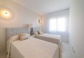 2 Bedrooms - Apartment - Alicante - For Sale - GO001