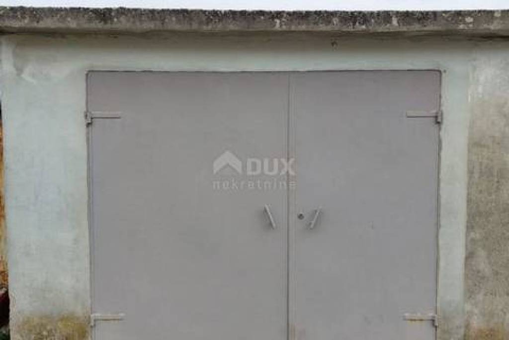 Garage Labin, 18,90m2