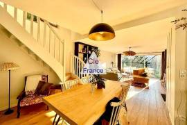 Contemporary Detached House