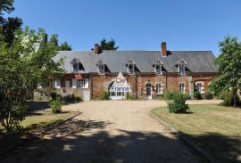 Chateau in Three Hectares of Parkland Gardens
