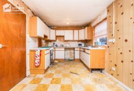 2 bedroom, Semi-detached house for sale