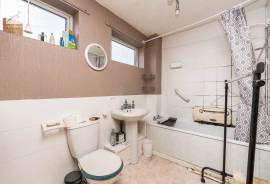 2 bedroom, Semi-detached house for sale