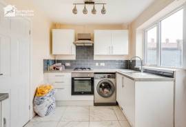 3 bedroom, Terraced House for sale