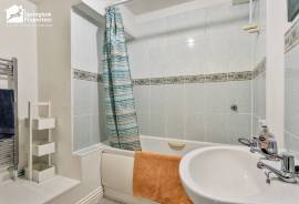 2 bedroom, Town house for sale