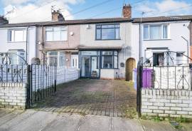 2 bedroom, Terraced House for sale