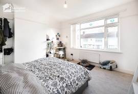 2 bedroom, Terraced House for sale