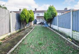 2 bedroom, Terraced House for sale