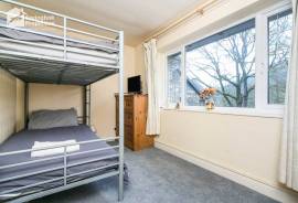 3 bedroom, Detached house for sale