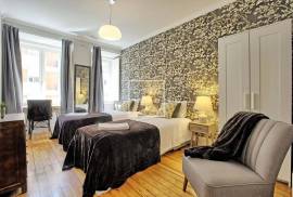 Charming duplex, 200m2, 5 bedrooms, Anjos, Arroios Charming duplex, 200m2, 5 bedrooms, Anjos, Arroios