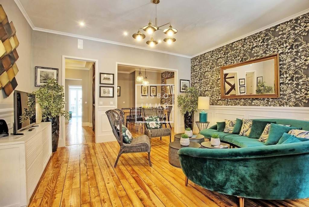 Charming duplex, 200m2, 5 bedrooms, Anjos, Arroios