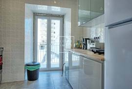 Charming duplex, 200m2, 5 bedrooms, Anjos, Arroios Charming duplex, 200m2, 5 bedrooms, Anjos, Arroios