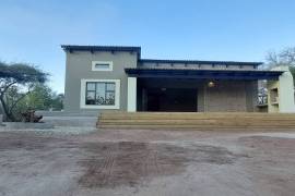 Stunning 3 Bedroom House For Sale In Komatipoort Mpumalanga South