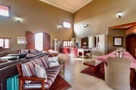 Luxury Estate with Multiple Properties For Sale In Vaaldam South