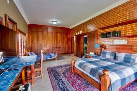 Luxury Estate with Multiple Properties For Sale In Vaaldam South