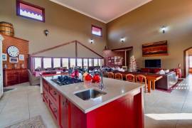 Luxury Estate with Multiple Properties For Sale In Vaaldam South
