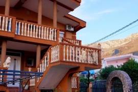 2 Villas with 9 Apartments For Sale In Sutomore