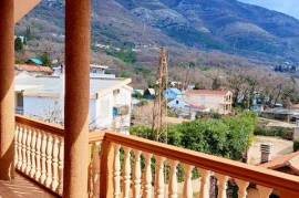 2 Villas with 9 Apartments For Sale In Sutomore