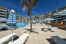 New 2 Bedroom Sea Front Apartment in Quarteira