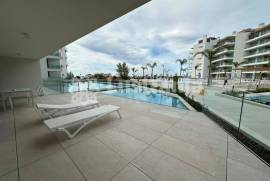 New 2 Bedroom Sea Front Apartment in Quarteira