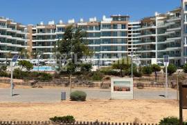 New 2 Bedroom Sea Front Apartment in Quarteira