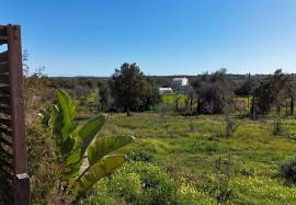 Land with Mobile Home, Annex & Garage in Espiche | Luz, Lagos, Algarve
