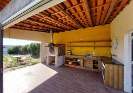 Land with Mobile Home, Annex & Garage in Espiche | Luz, Lagos, Algarve