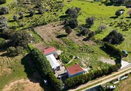 Land with Mobile Home, Annex & Garage in Espiche | Luz, Lagos, Algarve
