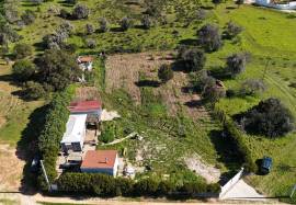 Land with Mobile Home, Annex & Garage in Espiche | Luz, Lagos, Algarve