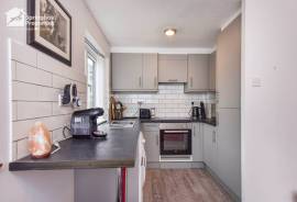 1 bedroom, Semi-detached house for sale