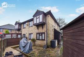 1 bedroom, Semi-detached house for sale